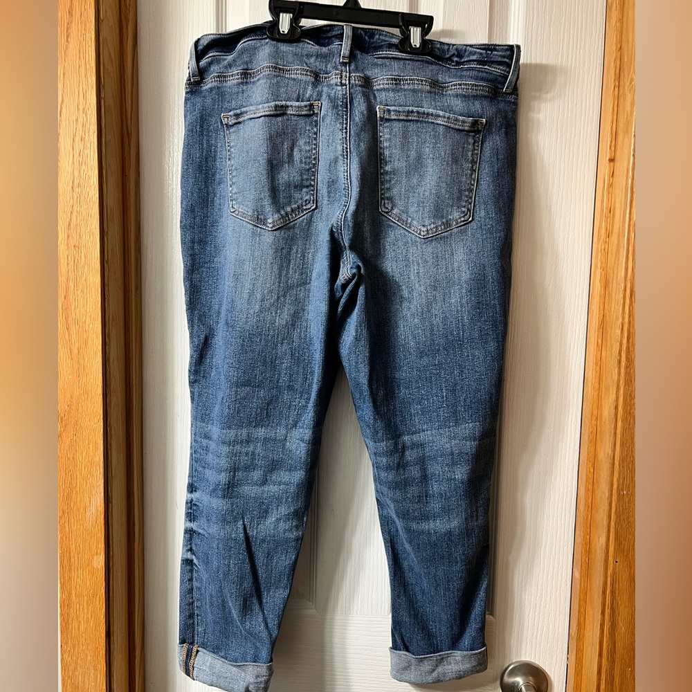 Maurice’s Distressed Jeans - Picture 2 of 10